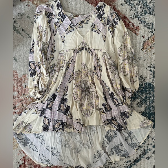 Free People Girl Talk Printed Tunic Top XSmall XS Ivory
Excellent condition. - Picture 12 of 12
